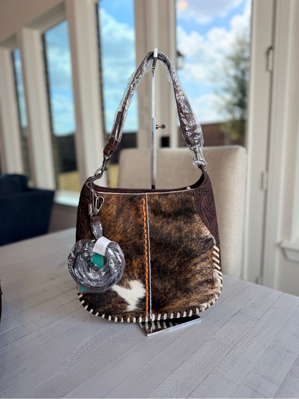 Trinity Ranch Cowhide ＆ Tooled Leather Hobo Crossbody Bag Coffee